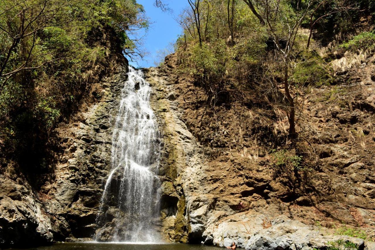 Hotel La Cascada Puntarenas Exteriör bild