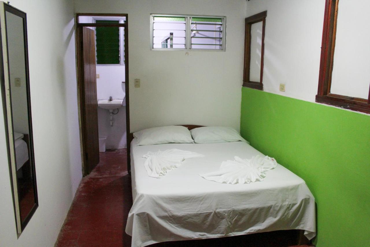 Hotel La Cascada Puntarenas Exteriör bild