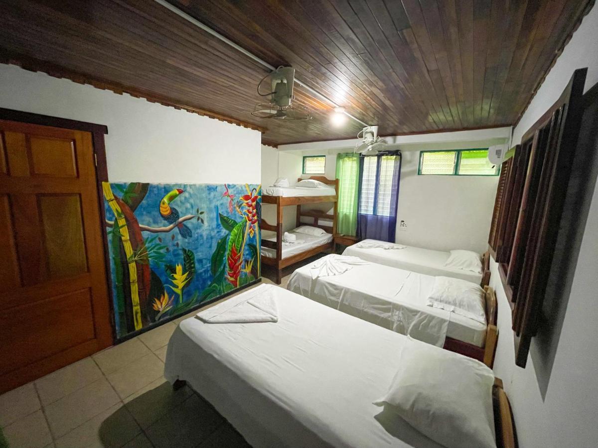 Hotel La Cascada Puntarenas Exteriör bild
