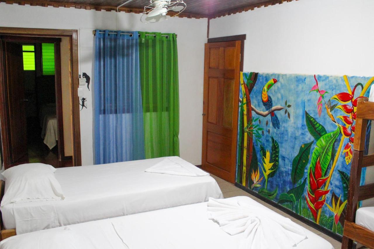 Hotel La Cascada Puntarenas Exteriör bild